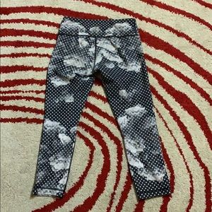 Lululemon yoga leggings size 4